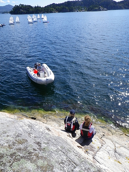 Godt med lunsj i åpent landskap.