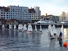 Første heat gjør seg klar til start